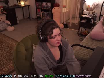 webcam girl evelynpiers live cam image #5228427