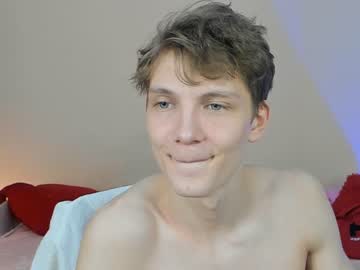 webcam man th_omas_ live cam image #3237043