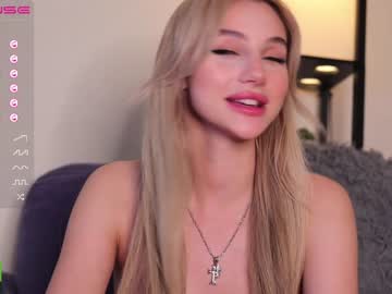 webcam girl babeholly live cam image #4855973