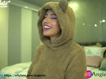 webcam girl nina_mon live cam image #3887202