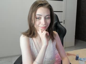 webcam girl lika_moon live cam image #651777