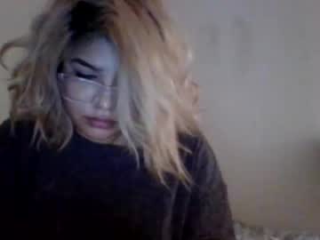 webcam girl sexyemi411 live cam image #550201