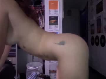 webcam girl shyy_skyy live cam image #6335538