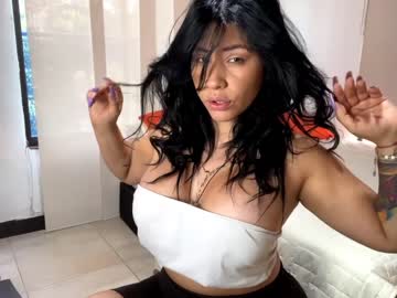 webcam girl amy_queen7 live cam image #2899752