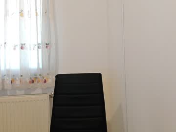 webcam girl devyale live cam image #1779835