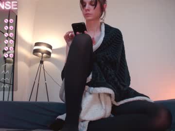 webcam girl careful_i_bite live cam image #6212517