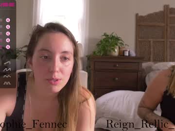 webcam girl sophie_fennec live cam image #4633900
