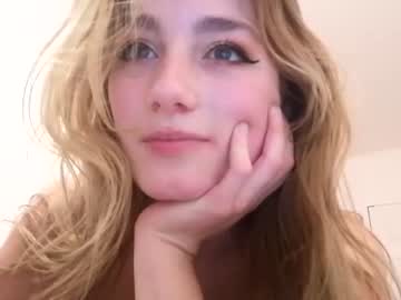 webcam girl lavingne live cam image #3598916