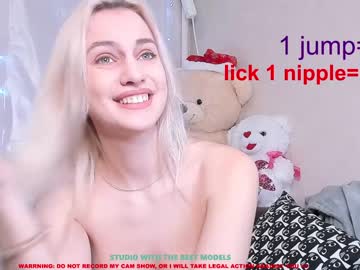 webcam girl stella_blush live cam image #681788