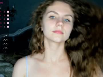 webcam girl victoriaklein live cam image #5502129