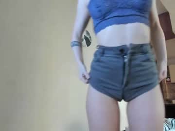 webcam girl sofiaandwonderland live cam image #1433430