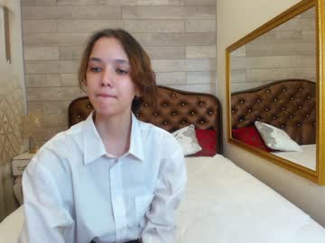 webcam girl lil_stitch live cam image #2941889
