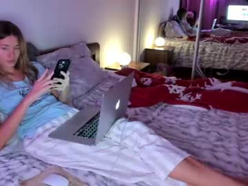 webcam girl oksanafedorova live cam image #1826557