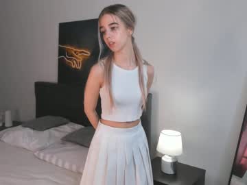 webcam girl lizbethhemmings live cam image #6974296