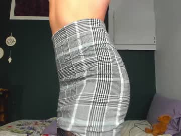 webcam girl innocentprovenguilty live cam image #2345306