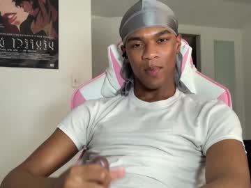 webcam man cvmpirexxx live cam image #2944399