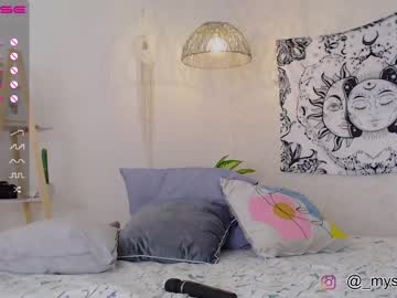 webcam girl grettabenett_ live cam image #1897185