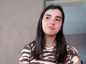 webcam girl nika_la live cam image #1614177