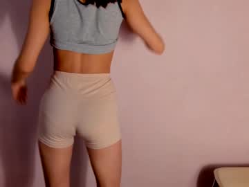 webcam girl xyni_myni live cam image #5858912