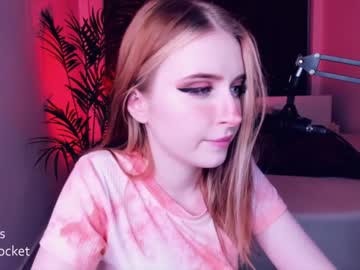 webcam girl pocketrocket_ live cam image #760878