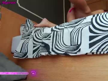 webcam girl megan_myersss live cam image #6938604
