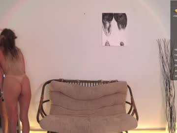 webcam girl kelly_the_horniest live cam image #5181293
