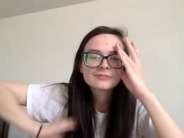 webcam girl hi_so_shy live cam image #1654374
