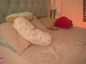 webcam girl mila_1 live cam image #4897514