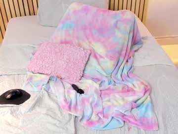 webcam girl little_effy18 live cam image #3856257