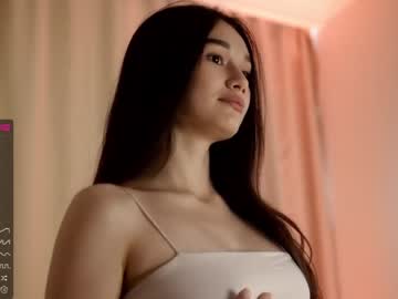webcam girl juliepenningtona live cam image #4739159