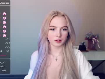 webcam girl small_blondee live cam image #604592