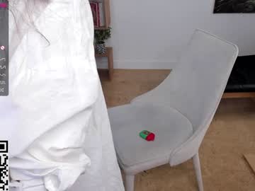 webcam girl a_whole_eternity live cam image #6269528