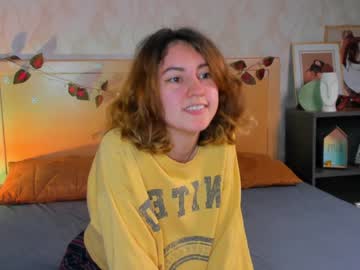 webcam girl nalaray live cam image #3677113