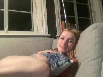 webcam girl frecklytaylor live cam image #2574108
