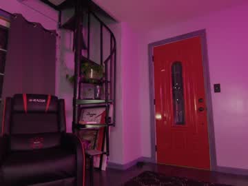 webcam girl aynmarie live cam image #5589501