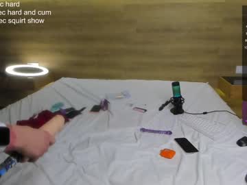 webcam girl little_angell_ live cam image #6830764