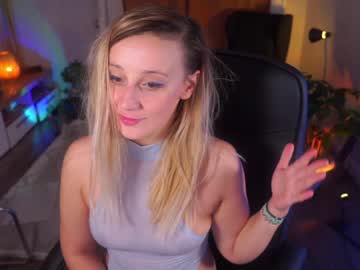 webcam girl juicyandthepussyblvd live cam image #2868017