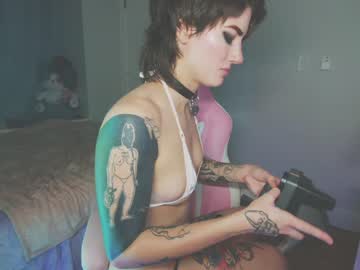 webcam girl aynmarie live cam image #4884995