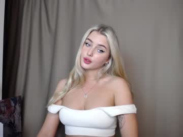 webcam girl cute18cute live cam image #2957206