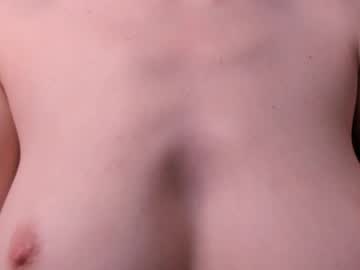 webcam girl lauratanguy live cam image #7032616