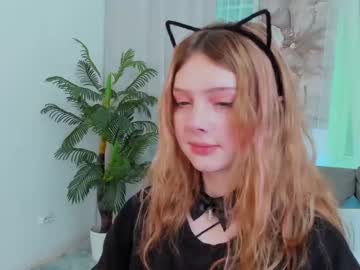 webcam girl little_anitta live cam image #5947942