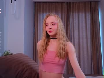 webcam girl lissa_meooow live cam image #6881949