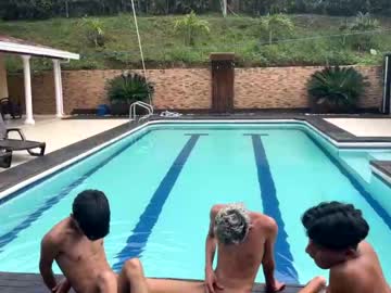 webcam man frat_house live cam image #1286763