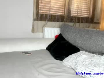webcam girl pbsteve live cam image #3751319