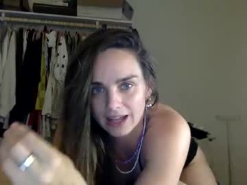 webcam girl theprettyparaplegic live cam image #4436337
