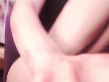 webcam girl eeeveee live cam image #2488253