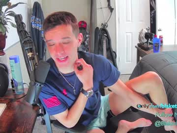webcam man letsplayblake live cam image #3833833