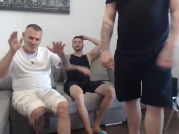webcam man strongeastboy live cam image #1982069