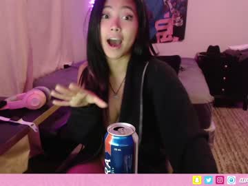 webcam girl avarosey live cam image #2382362