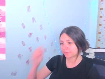 webcam girl halley_pink live cam image #7024610